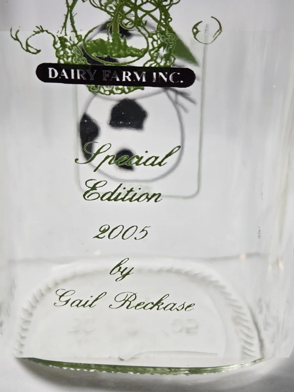 Longmont Dairy Farm 2005 Special Edition Glass Milk Bottle Gail Redhorse 🥛🐄